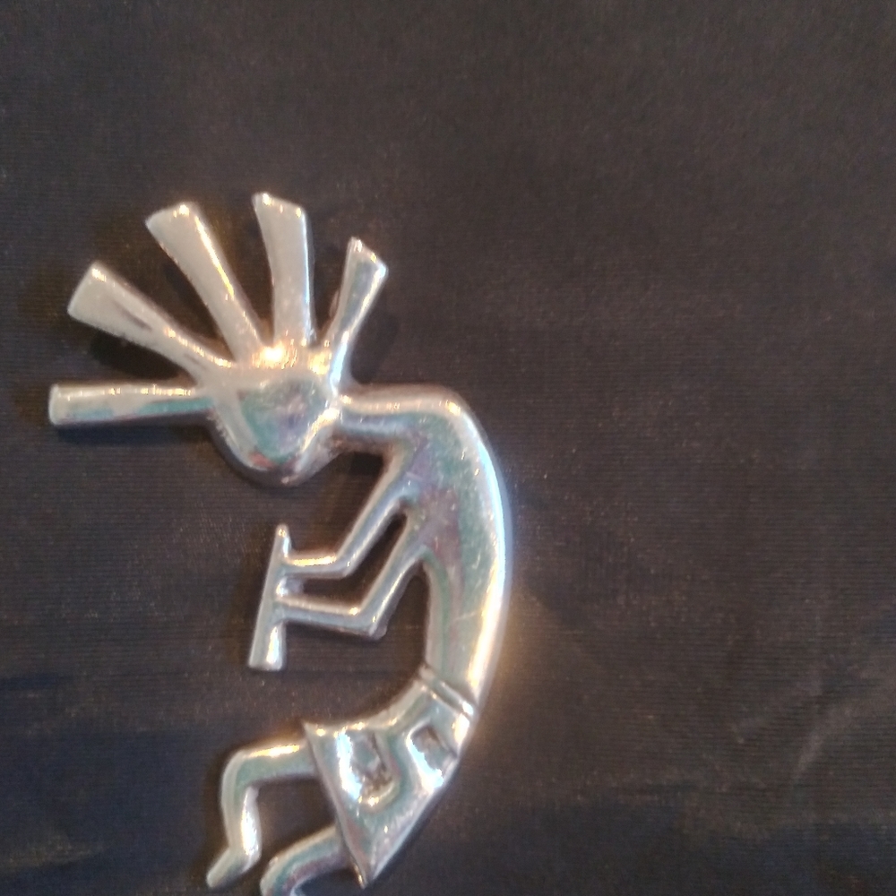 Silver Kokopelli pin/pendant